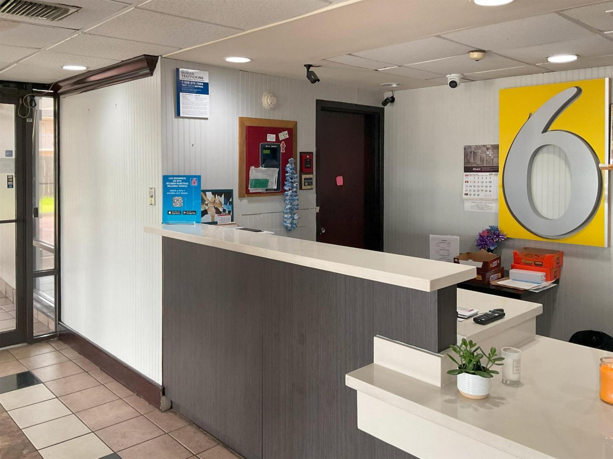 Motel 6 Baton Rouge East, La I12 Εξωτερικό φωτογραφία